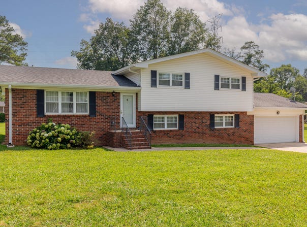 19 Hickory Lane, Fort Oglethorpe, GA 30742
