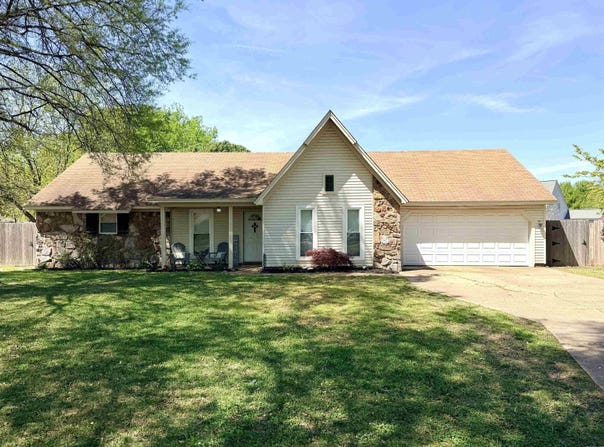 456 E Brick Dr, Marion, AR 72364