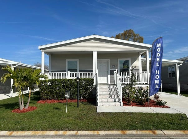 3967 Clubside Way, Melbourne, FL 32904