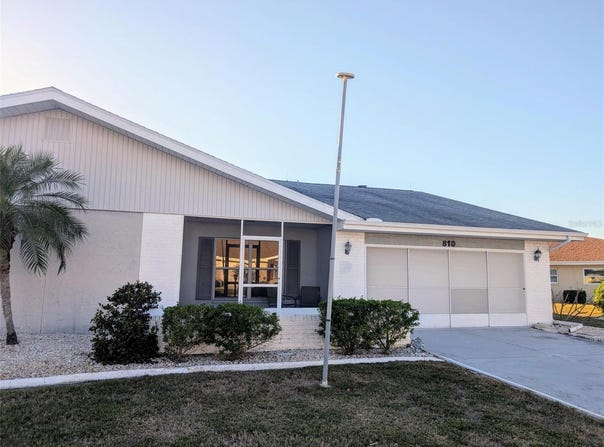 810 BLUEWATER DRIVE, SUN CITY CENTER, FL 33573