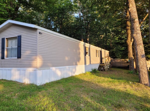 970 Gardiner Road, Wiscasset, ME 04578
