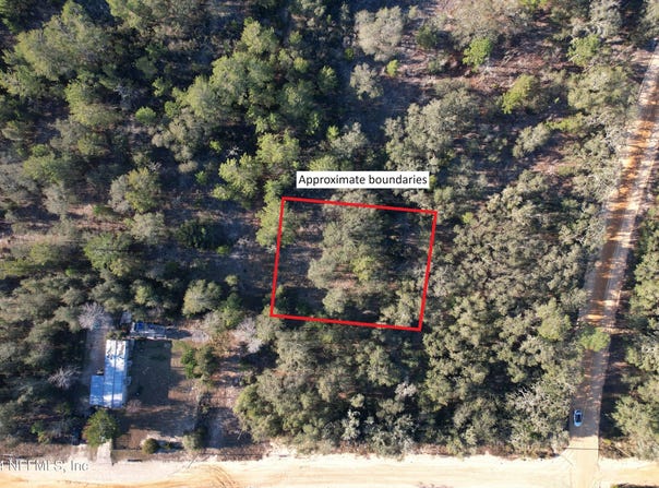 LAKE LUCY Court, Interlachen, FL 32148