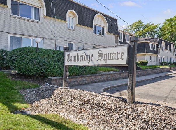 1 Cambridge, Buffalo, NY 14221