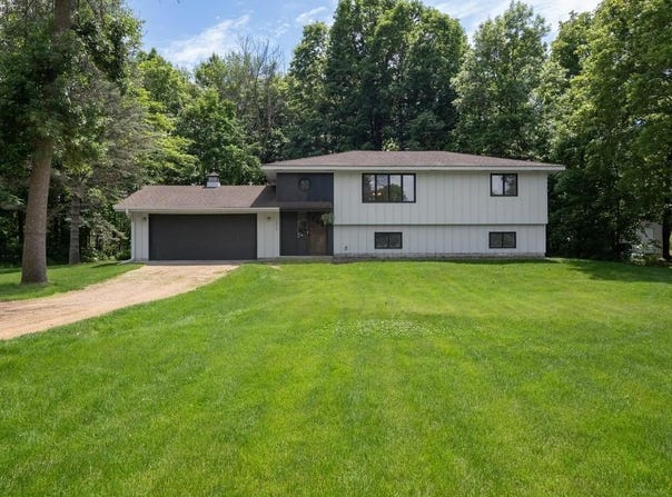 10638 Maple Lane, Rogers, MN 55374