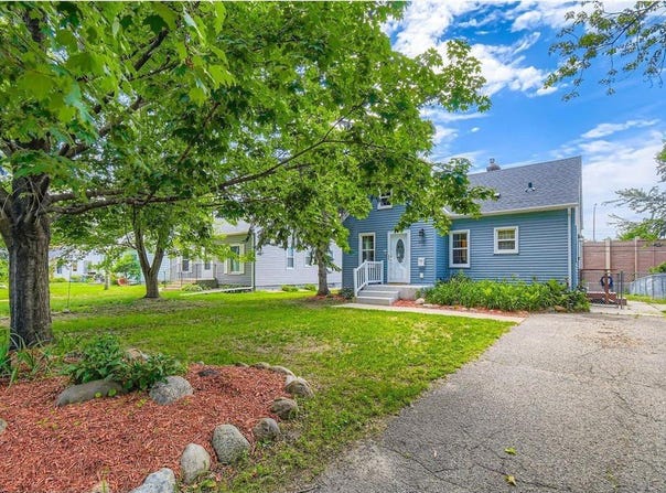 6520 Emerson Avenue S, Richfield, MN 55423