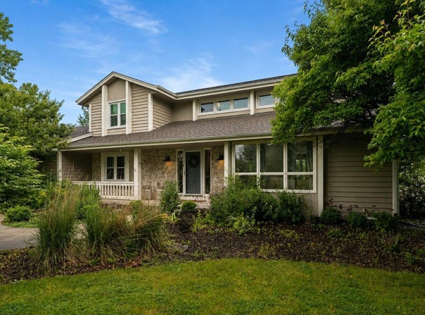 12918 Bell Rd, Caledonia, WI 53108