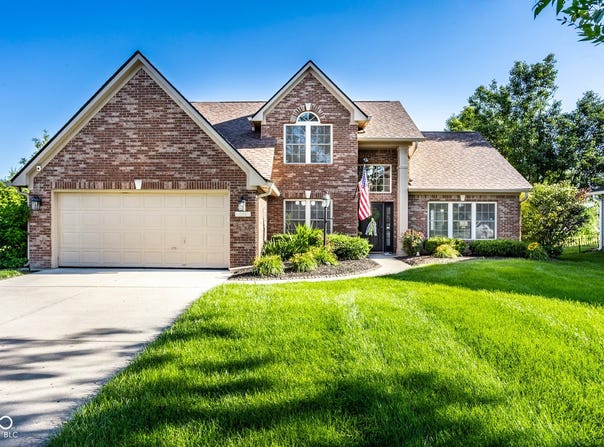 1022 Sugar Maple Drive, Greenwood, IN 46143