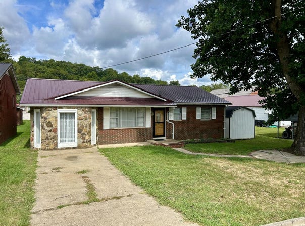 309 Sansome Ave., Wayne, WV 25570