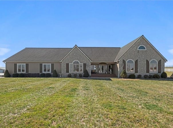 14971 Fairmount Road, Basehor, KS 66007