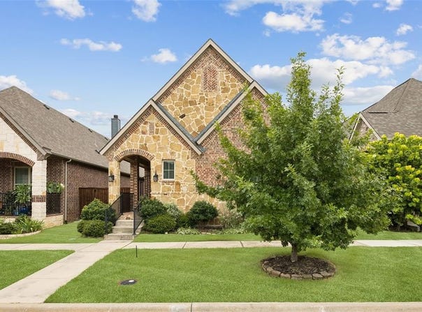 8668 Barlow Drive, Frisco, TX 75036