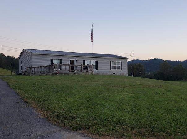 6235 Tazewell Highway, Sneedville, TN 37869