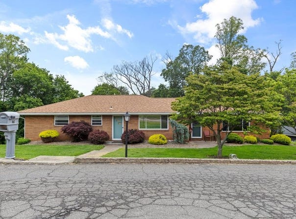 270 Whitebell Circle, Wellsburg, WV 26070