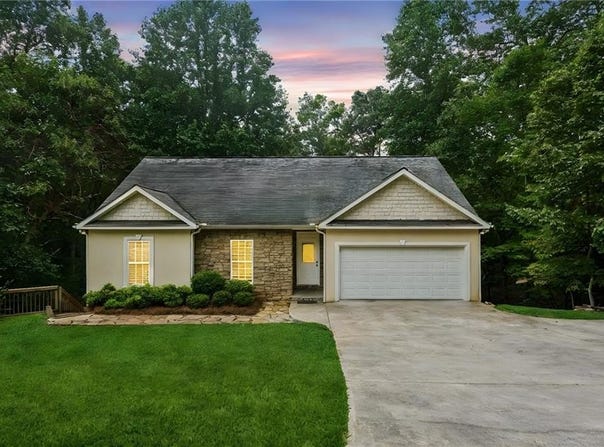 516 Golden Avenue, Dahlonega, GA 30533