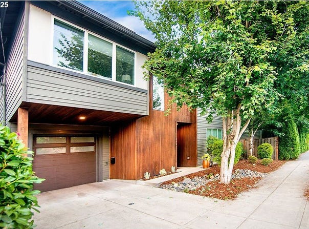 2947 SE STARK ST, Portland, OR 97214