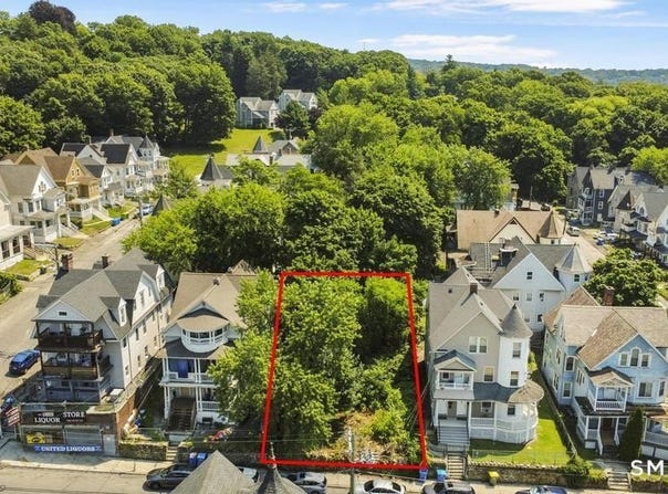 226 Willow Street, Waterbury, CT 06710