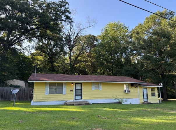 103 Bradshaw, Center, TX 75935