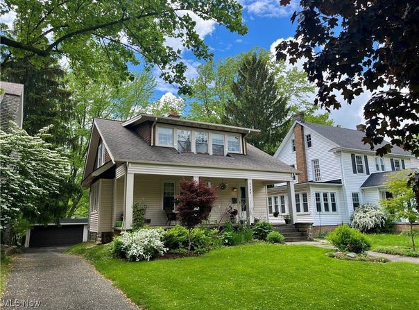 2508 Queenston Road, Cleveland Heights, OH 44118