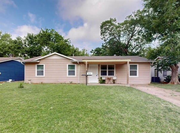 823 Collin Drive, Euless, TX 76039