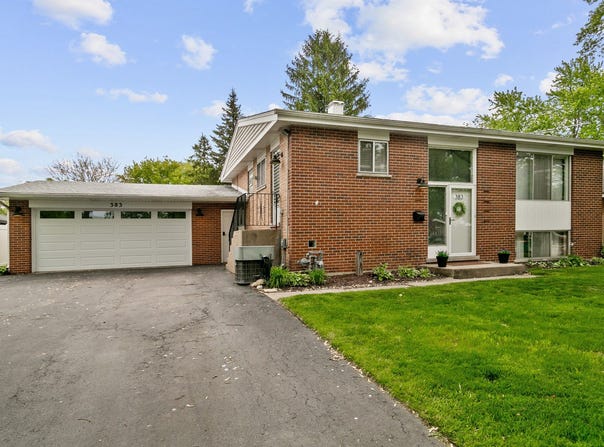 383 PARK Avenue, Wheeling, IL 60090