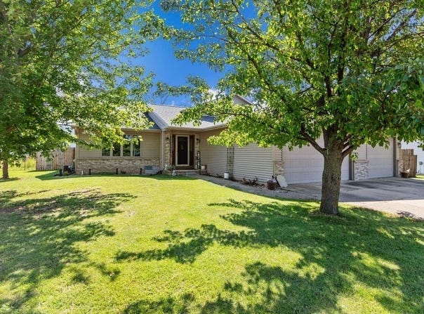 1028 CALYPSO Drive, WINNECONNE, WI 54986
