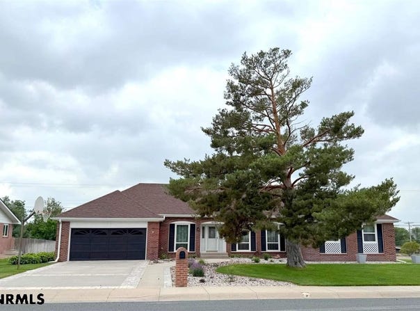 832 E 35TH STREET, Scottsbluff, NE 69361