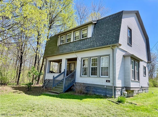363 Maple Drive, Poland, OH 44514