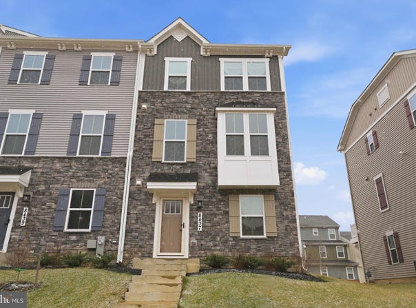 8437 HAMLIN Street, LANHAM, MD 20706