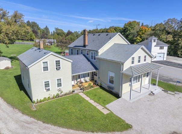 W4160 Main Rd, Plymouth, WI 53073
