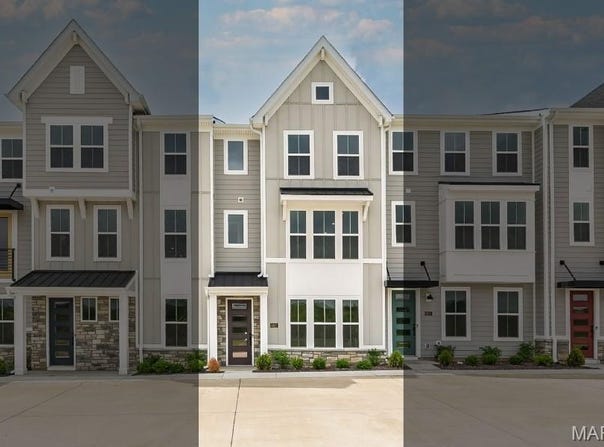 8927 Gateway Heights E, Richmond Heights, MO 63144