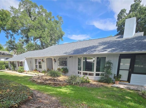 58 TOWNHILL Drive, EUSTIS, FL 32726