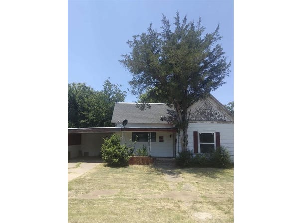 421 N 13th St, Frederick, OK 73542