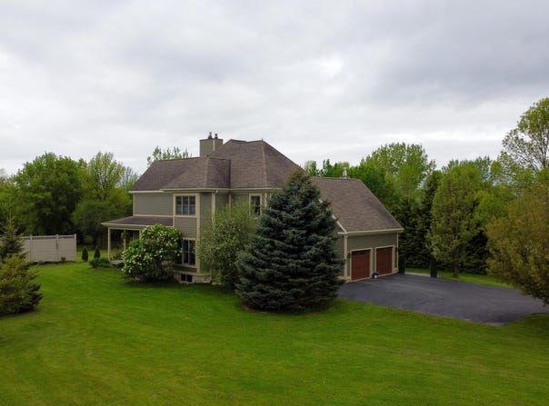 732 Cumberland Head Road, Plattsburgh, NY 12901