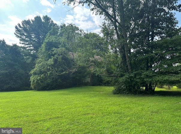 332 RIVER BEND RD, GREAT FALLS, VA 22066