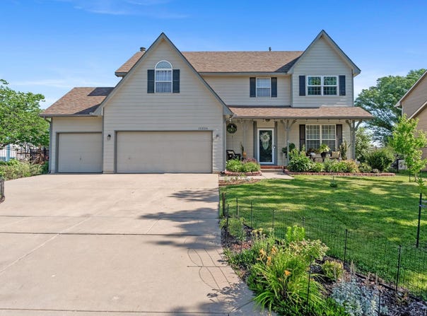 15224 E Stratford St, Wichita, KS 67230