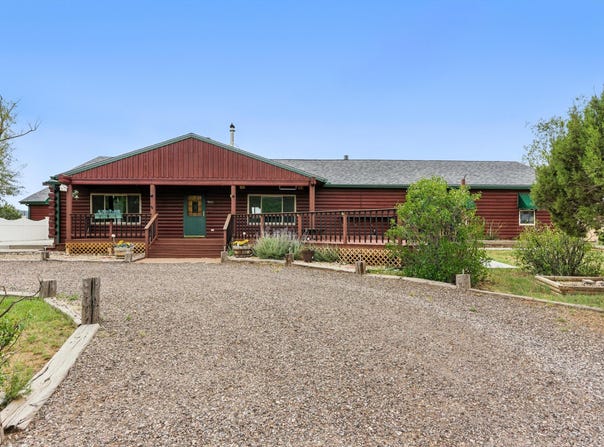985 COUNTY LINE Road, Edgewood, NM 87015