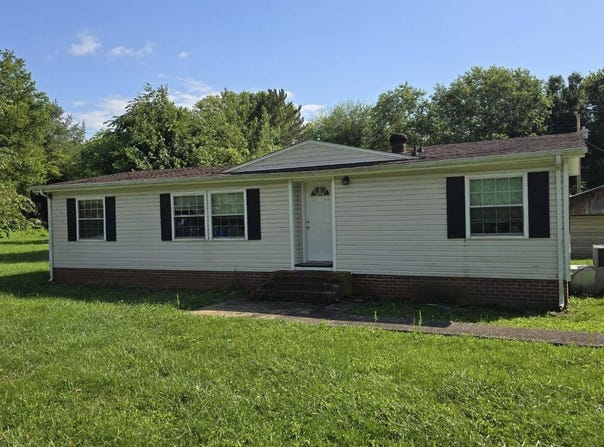 1025 PARKLAND CT, BOWLING GREEN, KY 42101