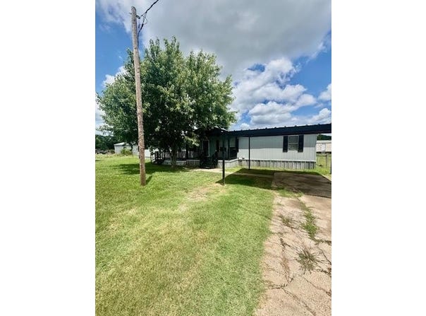 145 Clayton Road, Azle, TX 76020