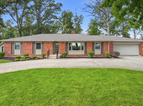 1400 N 100 E Road, Hartford City, IN 47348
