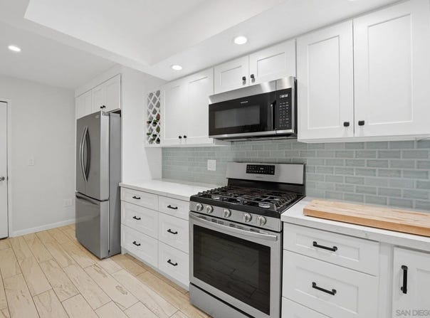 2992 Brandon Circle, Carlsbad, CA 92010