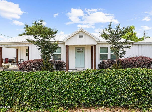 5425 Brown Street, Graceville, FL 32440