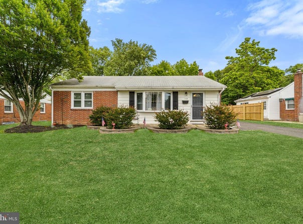 119 STEVENSON Avenue, EDGEWATER PARK, NJ 08010