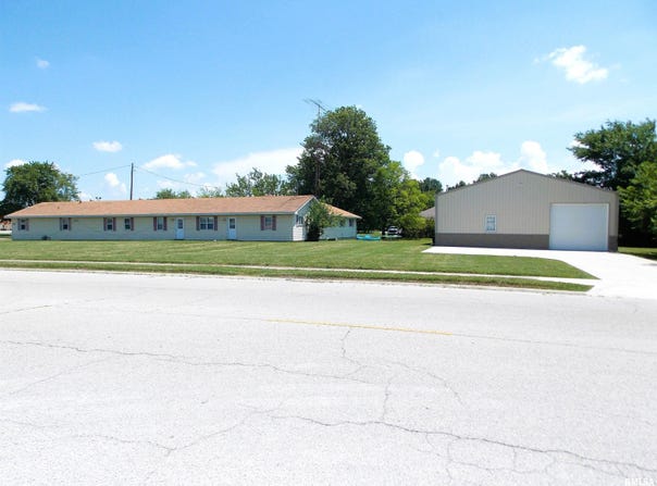 110 DELMAR Avenue, Salem, IL 62881