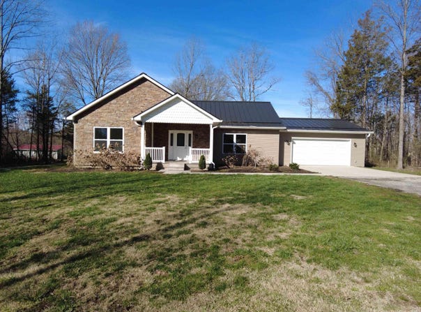 207 Kings Way Court, Bedford, IN 47421