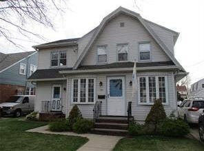 26 Chestnut Avenue, Floral Park, NY 11001
