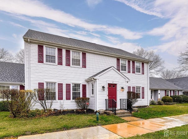 17-d Old Nassau Road, Monroe, NJ 08831