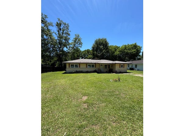 404 Bush Drive, Eufaula, AL 36027