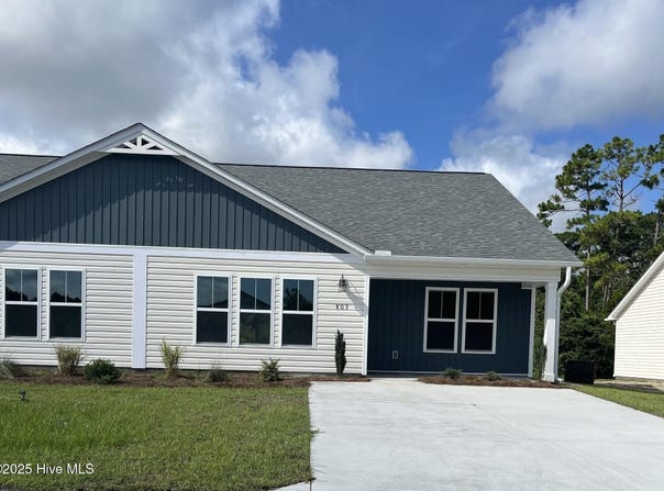 807 Discovery Cove, Newport, NC 28570