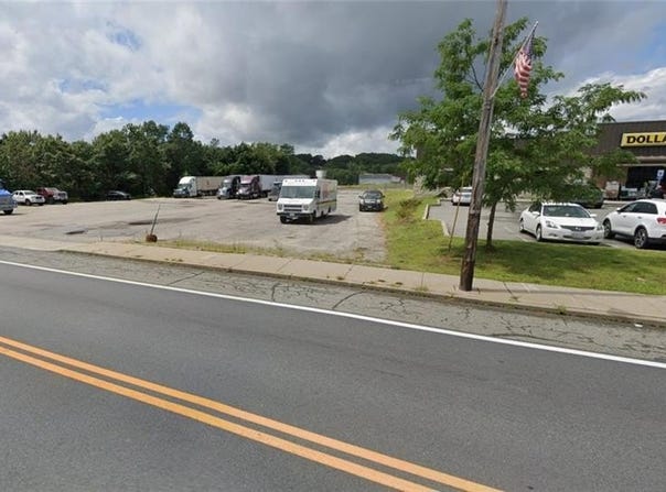 1265 Mendon Road, Woonsocket, RI 02865