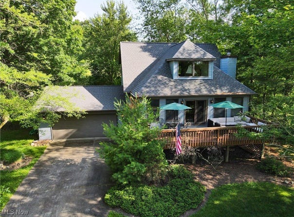 7154 Elgin Drive SW, Sherrodsville, OH 44675