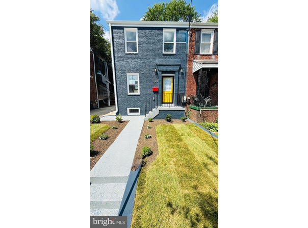 709 ADRIAN STREET SE, WASHINGTON, DC 20019